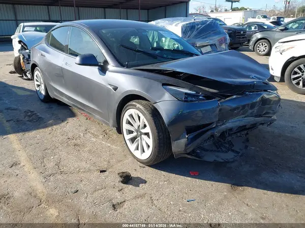 5YJ3E1EB8PF416064 2023 TESLA MODEL 3 - Image 1