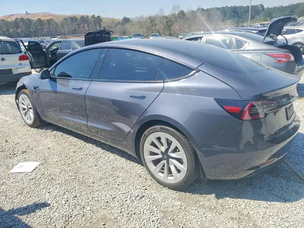 5YJ3E1EB8PF479052 2023 TESLA MODEL 3 - Image 2