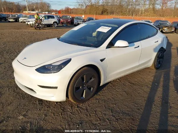 5YJ3E1EB8PF604938 2023 TESLA MODEL 3 - Image 2