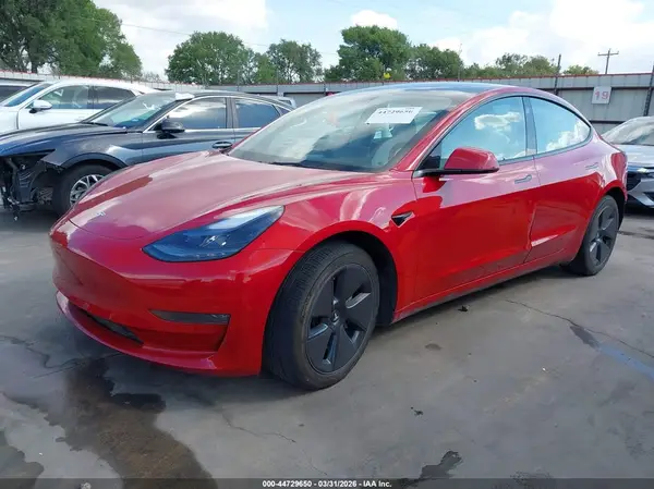 5YJ3E1EB8PF633050 2023 TESLA MODEL 3 - Image 2
