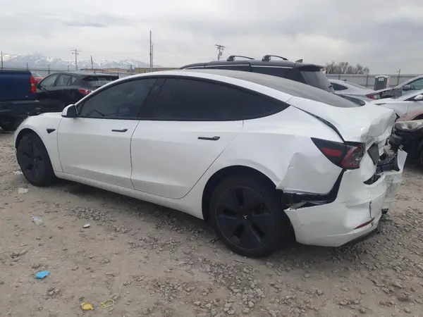 5YJ3E1EB8PF633162 2023 TESLA MODEL 3 - Image 2