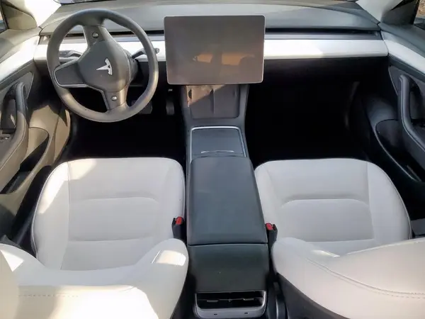 5YJ3E1EB8PF659129 2023 TESLA MODEL 3 - Image 8