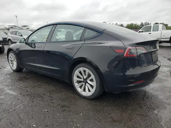5YJ3E1EB8PF666372 2023 TESLA MODEL 3 - Image 2