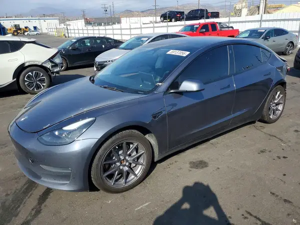 5YJ3E1EB8PF673547 2023 TESLA MODEL 3 - Image 1