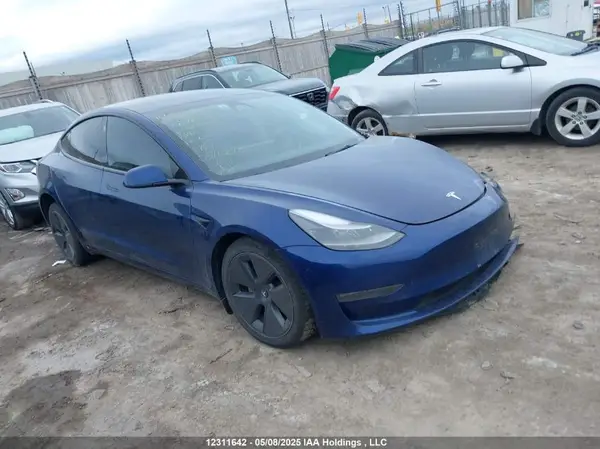 5YJ3E1EB8PF692602 2023 TESLA MODEL 3 - Image 1