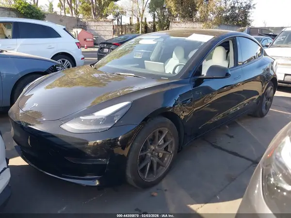 5YJ3E1EB8PF695273 2023 TESLA MODEL 3 - Image 2