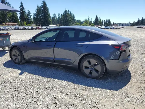 5YJ3E1EB8PF712282 2023 TESLA MODEL 3 - Image 2
