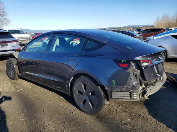 5YJ3E1EB8PF713190 2023 TESLA MODEL 3 - Image 2