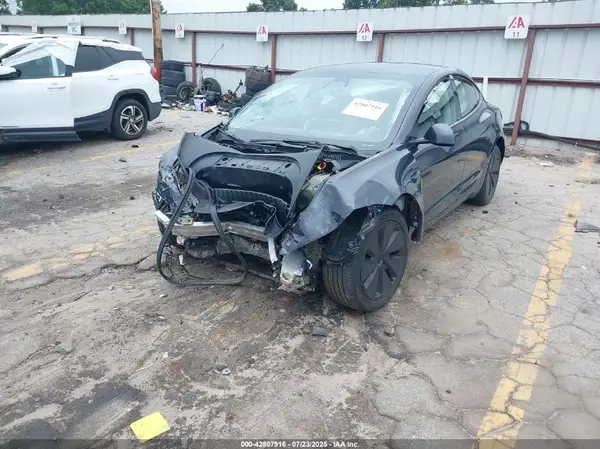 5YJ3E1EB8RF717243 2024 TESLA MODEL 3 - Image 2