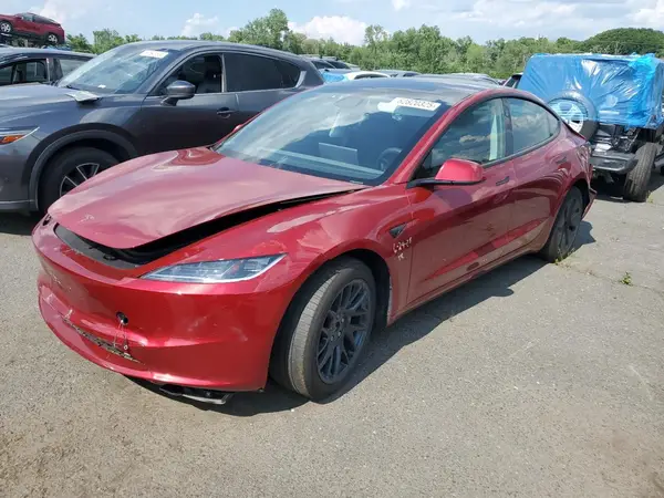 5YJ3E1EB8RF718523 2024 TESLA MODEL 3 - Image 1