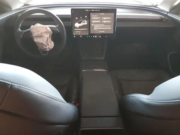 5YJ3E1EB8RF732101 2024 TESLA MODEL 3 - Image 8