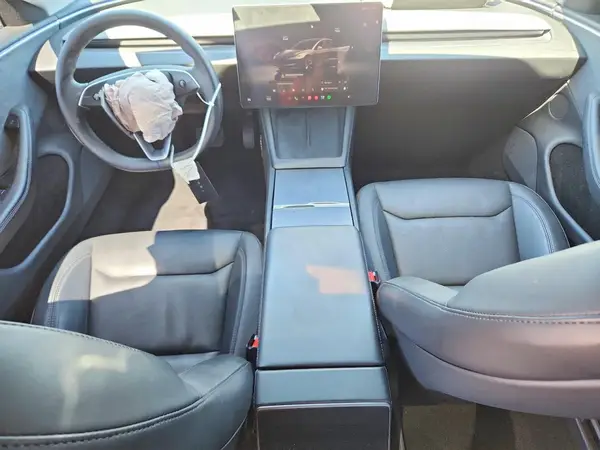 5YJ3E1EB8RF732633 2024 TESLA MODEL 3 - Image 8
