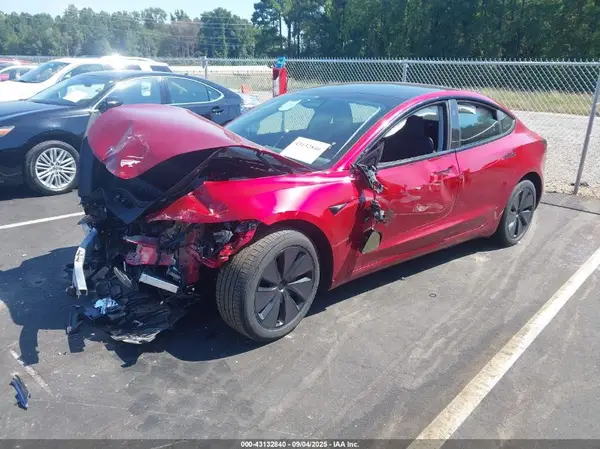 5YJ3E1EB8RF755023 2024 TESLA MODEL 3 - Image 2