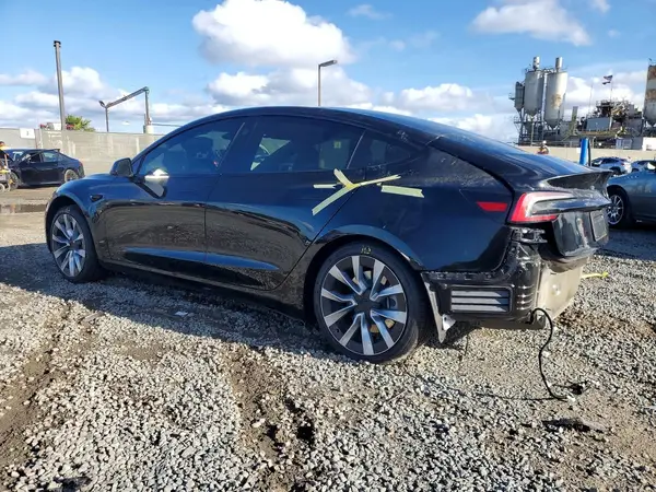 5YJ3E1EB8RF786756 2024 TESLA MODEL 3 - Image 2