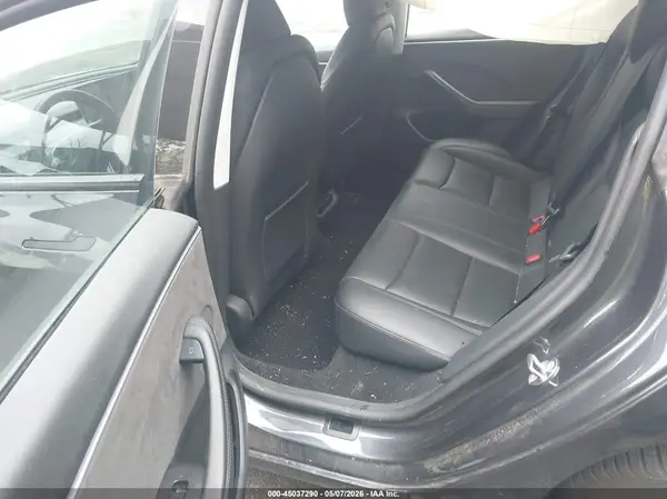 5YJ3E1EB8RF788023 2024 TESLA MODEL 3 - Image 8