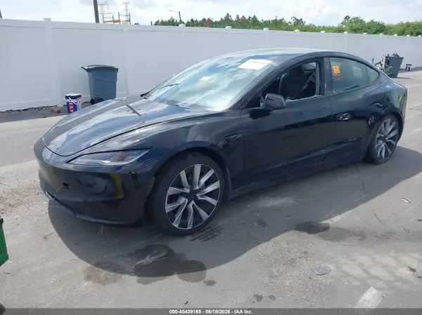 5YJ3E1EB8RF789978 2024 TESLA MODEL 3 - Image 2