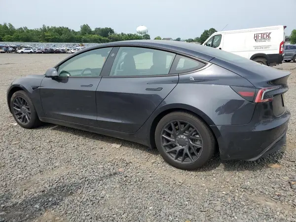 5YJ3E1EB8RF790161 2024 TESLA MODEL 3 - Image 2