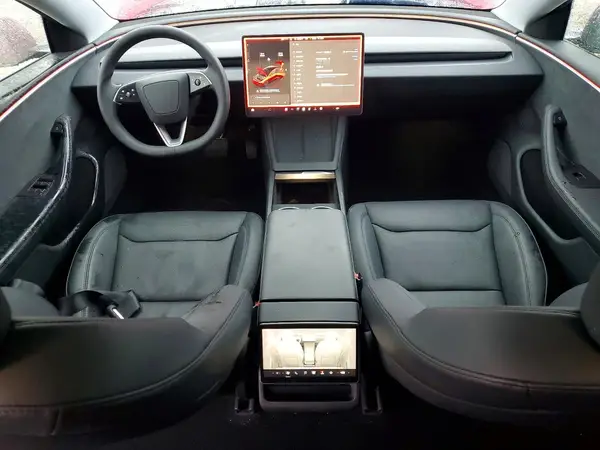 5YJ3E1EB8RF790385 2024 TESLA MODEL 3 - Image 8