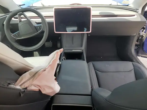 5YJ3E1EB8RF798017 2024 TESLA MODEL 3 - Image 8