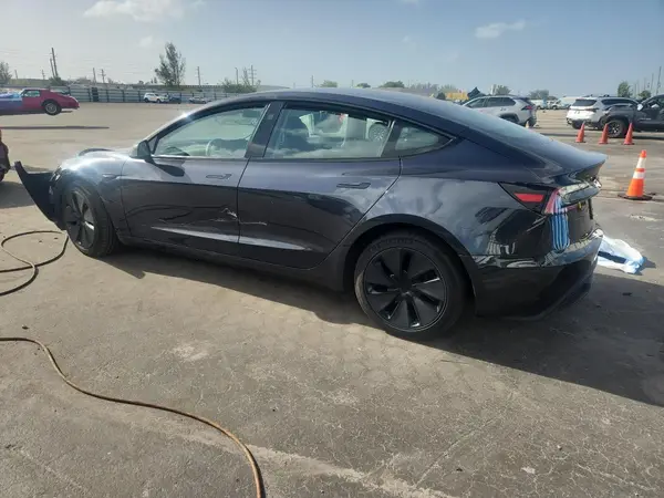 5YJ3E1EB8RF813499 2024 TESLA MODEL 3 - Image 2