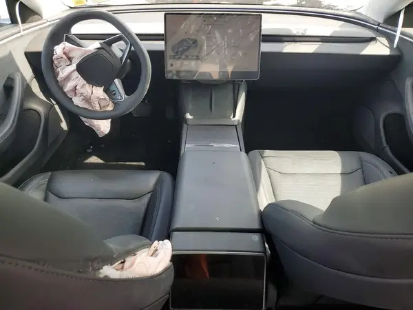 5YJ3E1EB8RF816757 2024 TESLA MODEL 3 - Image 8