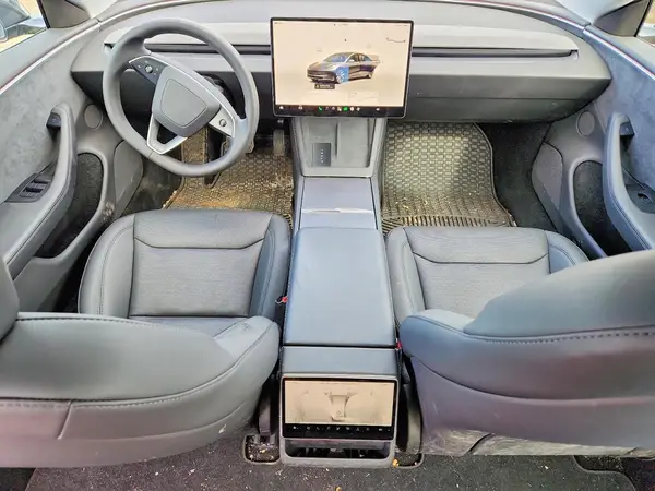 5YJ3E1EB8RF819559 2024 TESLA MODEL 3 - Image 8