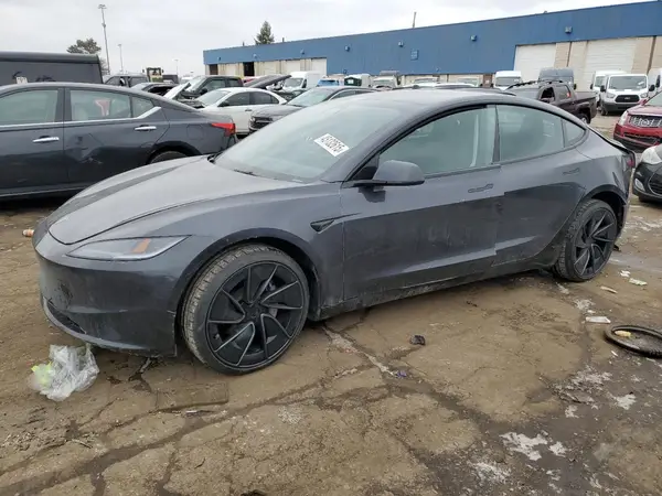 5YJ3E1EB8RF821568 2024 TESLA MODEL 3 - Image 1