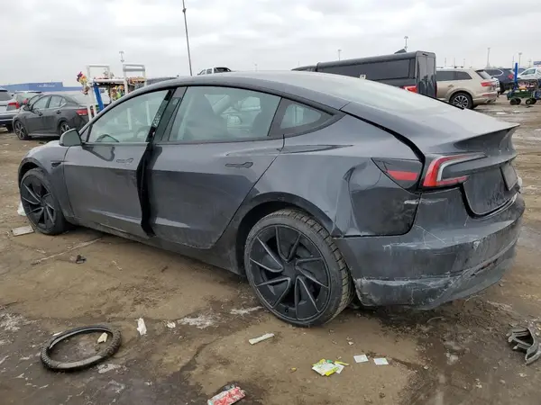 5YJ3E1EB8RF821568 2024 TESLA MODEL 3 - Image 2