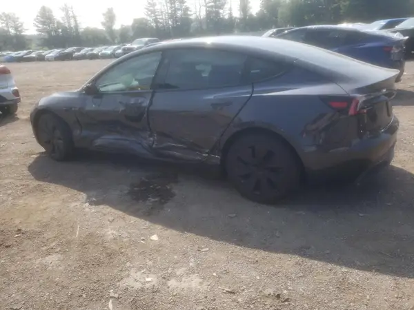 5YJ3E1EB8RF827077 2024 TESLA MODEL 3 - Image 2