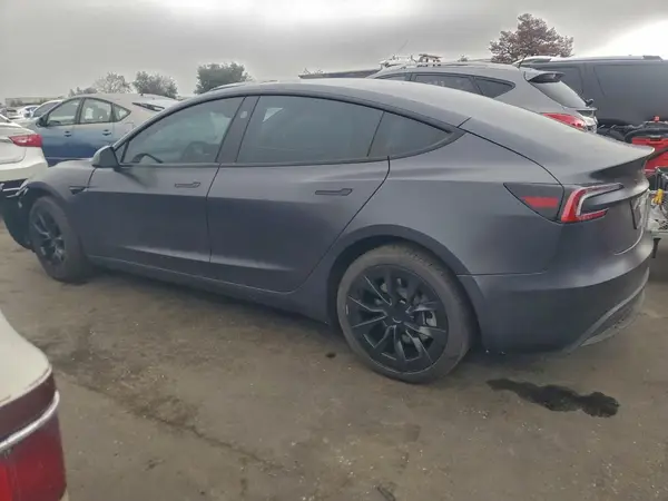 5YJ3E1EB8RF832585 2024 TESLA MODEL 3 - Image 2