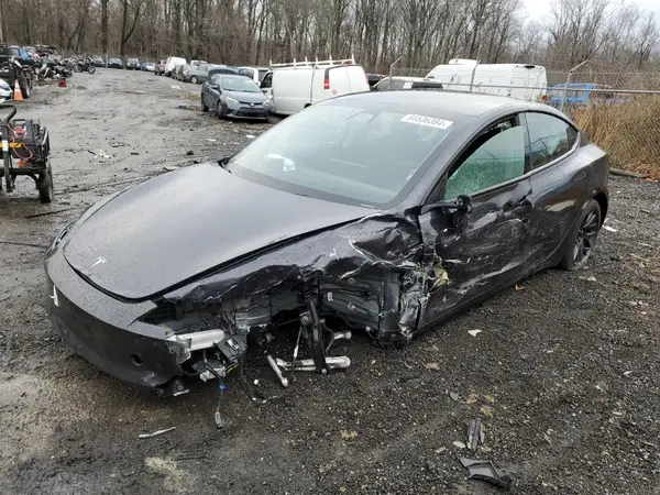 5YJ3E1EB8RF834496 2024 TESLA MODEL 3 - Image 1