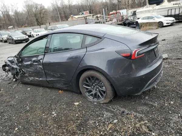 5YJ3E1EB8RF834496 2024 TESLA MODEL 3 - Image 2