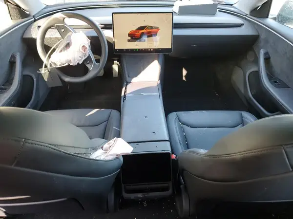 5YJ3E1EB8RF834496 2024 TESLA MODEL 3 - Image 8