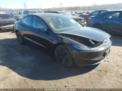 5YJ3E1EB8RF844770 2024 TESLA MODEL 3