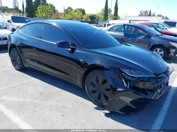 5YJ3E1EB8RF848995 2024 TESLA MODEL 3 - Image 1