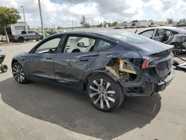 5YJ3E1EB8RF868583 2024 TESLA MODEL 3 - Image 2