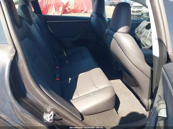5YJ3E1EB8SF003814 2025 TESLA MODEL 3 - Image 8