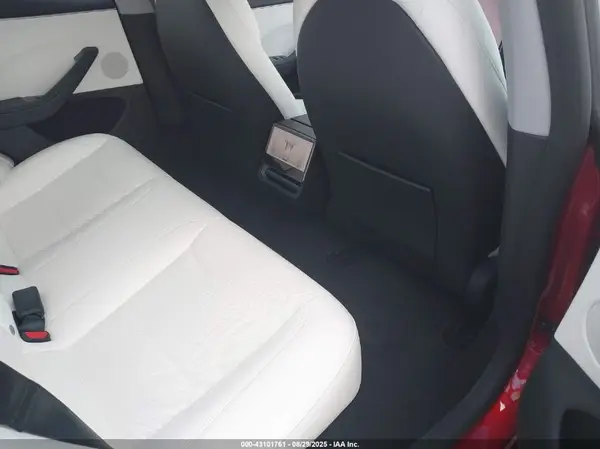 5YJ3E1EB8SF017177 2025 TESLA MODEL 3 - Image 8