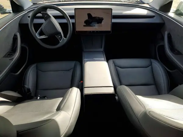 5YJ3E1EB8SF049529 2025 TESLA MODEL 3 - Image 8