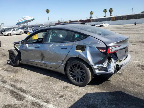 5YJ3E1EB8SF876091 2025 TESLA MODEL 3 - Image 2
