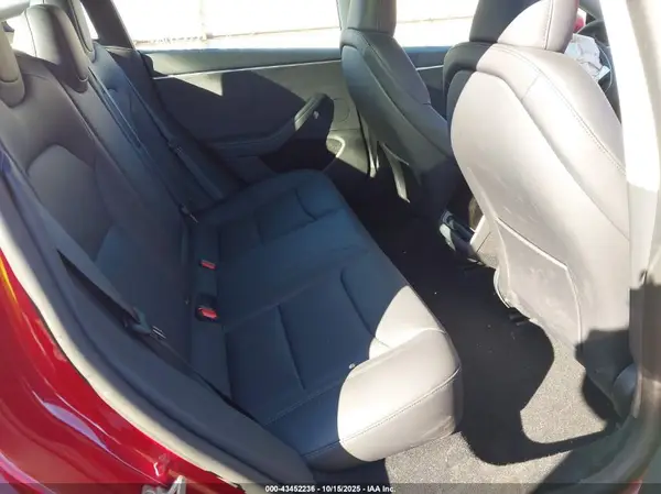 5YJ3E1EB8SF883722 2025 TESLA MODEL 3 - Image 8