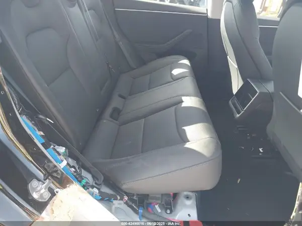 5YJ3E1EB8SF887317 2025 TESLA MODEL 3 - Image 8