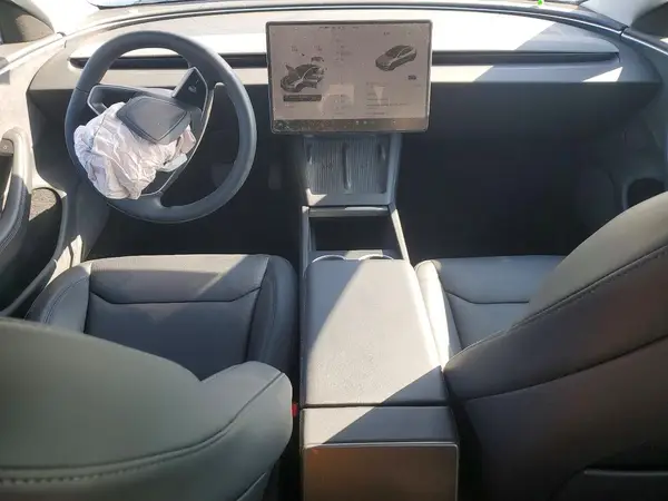 5YJ3E1EB8SF894073 2025 TESLA MODEL 3 - Image 8