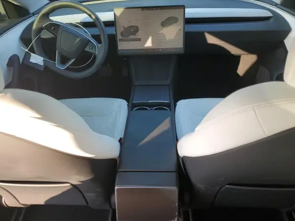 5YJ3E1EB8SF898933 2025 TESLA MODEL 3 - Image 8