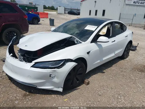 5YJ3E1EB8SF904391 2025 TESLA MODEL 3 - Image 2