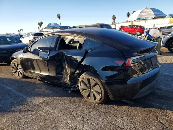 5YJ3E1EB8SF912474 2025 TESLA MODEL 3 - Image 2