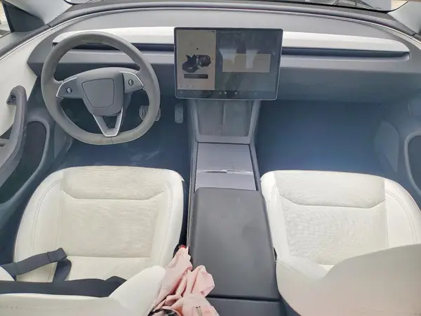 5YJ3E1EB8SF913611 2025 TESLA MODEL 3 - Image 8