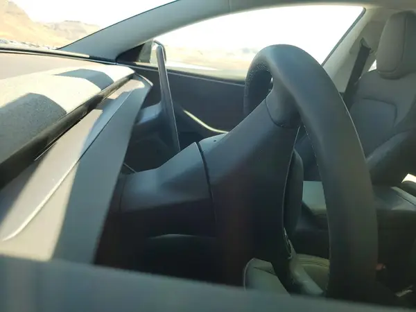 5YJ3E1EB8SF916086 2025 TESLA MODEL 3 - Image 8