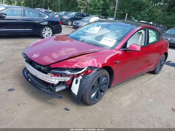 5YJ3E1EB8SF918081 2025 TESLA MODEL 3 - Image 2