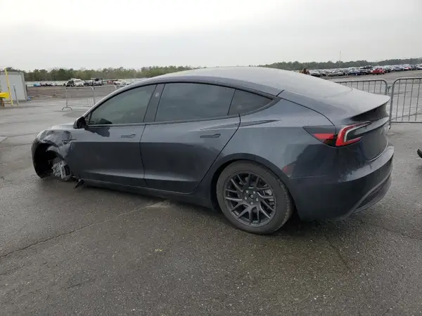 5YJ3E1EB8SF927606 2025 TESLA MODEL 3 - Image 2